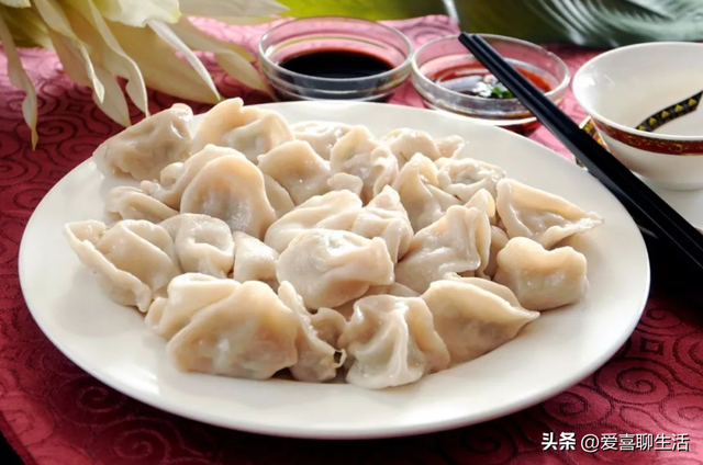 明日冬至，有钱没钱记得“囤1菜，吃2肉	，食3样”，老传统要尊重