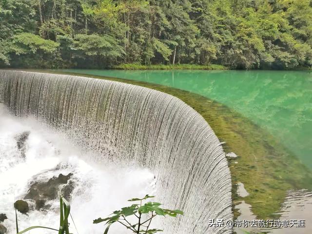 小七孔景区的瀑布和水石森林