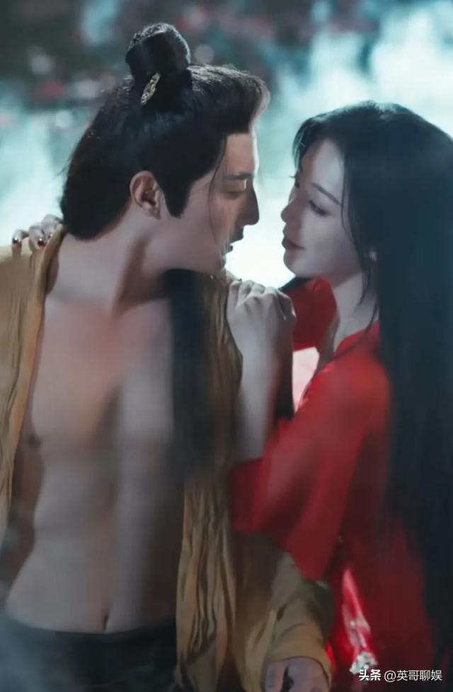 看似「清纯」实则“风骚”的四个短剧女演员，妖艳绝不输“妲己”