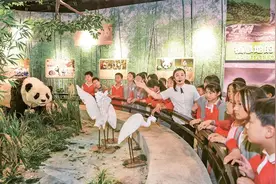 中英双语 | 坚持把立德树人作为根本任务图片