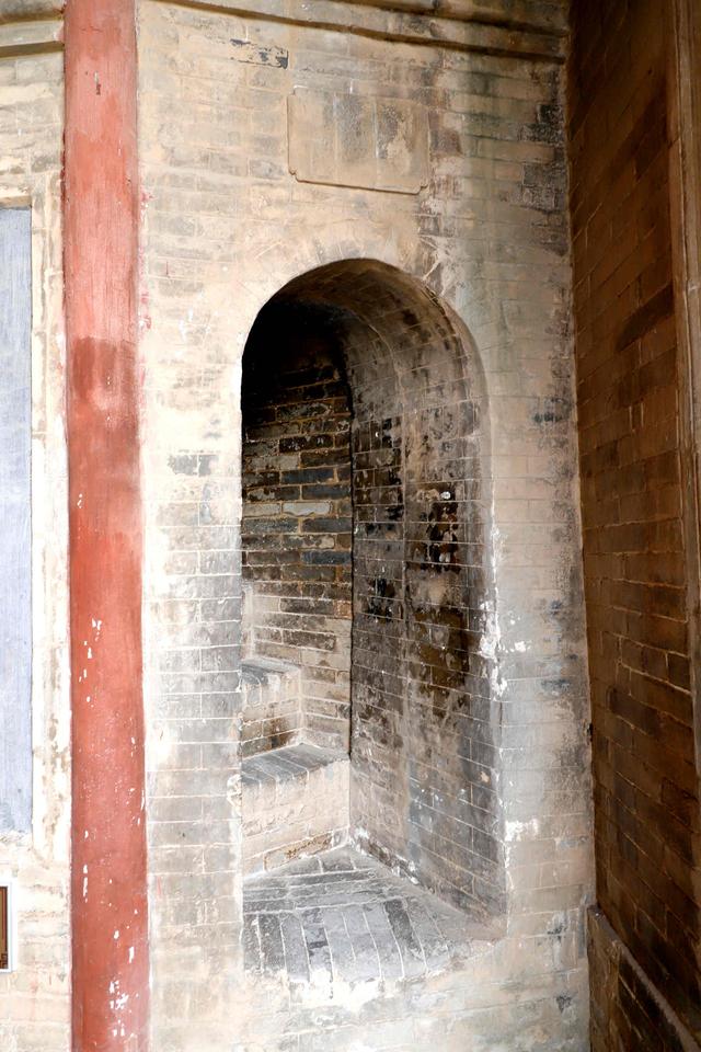 房上建房，院中寻院——夏县堆云洞