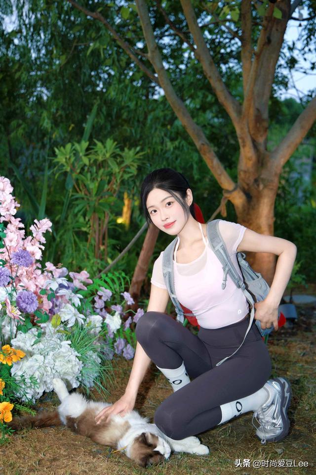 杭州猫岛｜在"小版纳"被猫咪包围了！