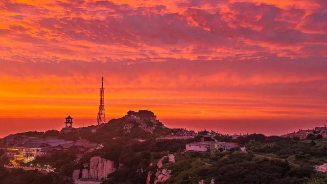 海誓山盟·情定泰山！面向全国招募，100对新人七夕当天免费登山！与TA一起在泰山许下永恒的誓言，快来报名！
