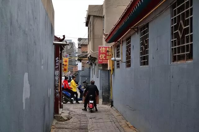 榆林老街一条条小巷，让我感受到一份份鲜活人物的形象