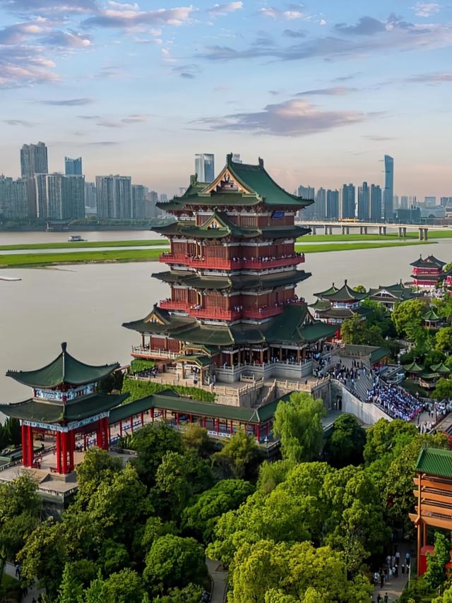 老年人最适合去旅行的十个目的地