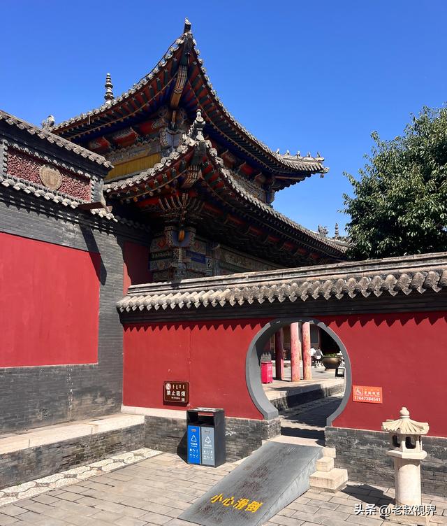 探秘呼和浩特五塔寺博物馆，邂逅三百年前的砖雕瑰宝与天文奇图！