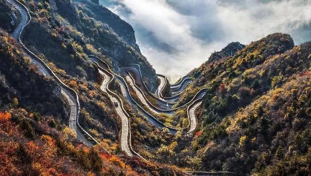 国内自驾游最经典的27条路线，适合退休人士，争取一年走2条！