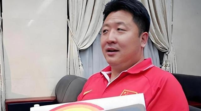 连娶3位徒弟，将奥运冠军变主妇，毁掉队员前途的他能有多离谱？