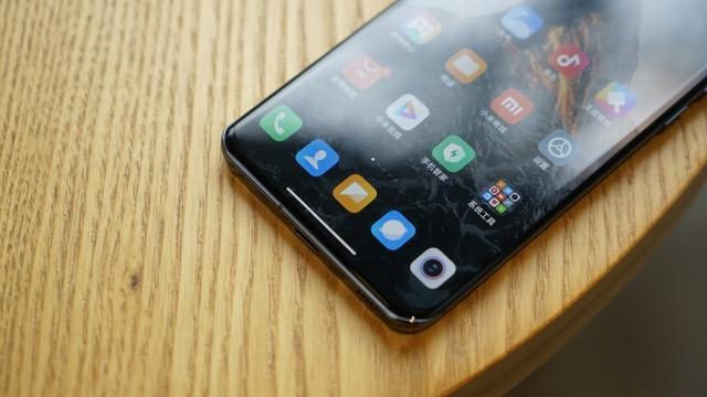 小米5年亏1020亿后翻盘：17背屏不是终点，生态才是王炸
