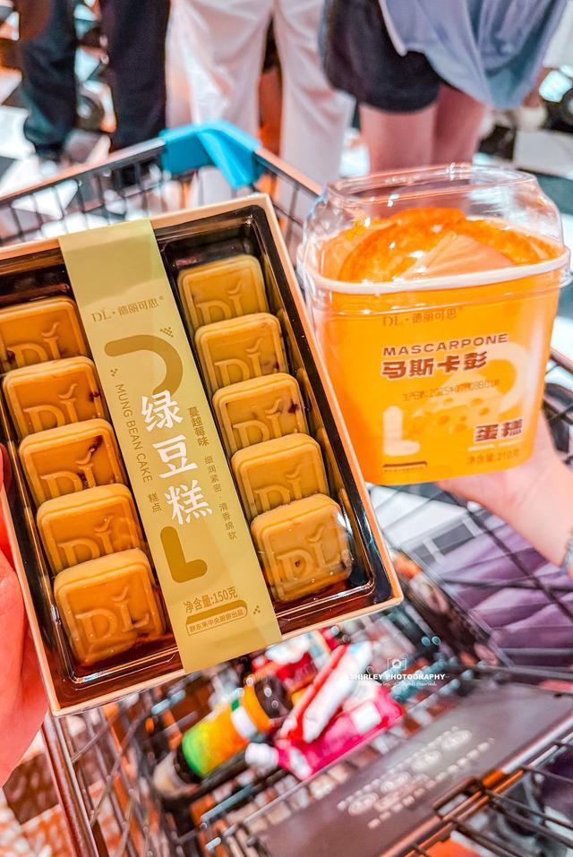 上海游客第一次去胖东来，比网上传的更离谱，被吓到赶紧结账走人