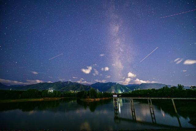 梦幻星空景致