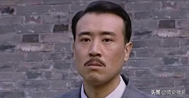 3岁丧父，吃姐姐奶水长大，成名后为8个哥姐买房，如今成全家骄傲