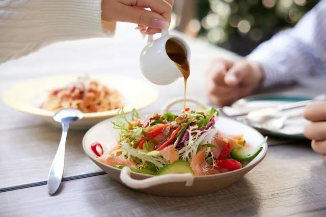 出境游干饭不踩坑！必吃榜新增15海外城，中国胃终于有专属指南