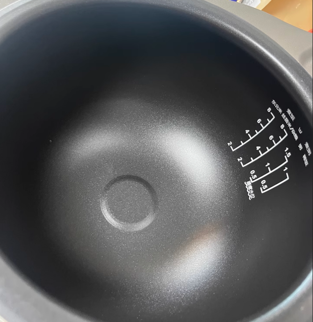 电饭煲什么内胆最好最健康？5种电饭煲内胆对比：结果一目了然