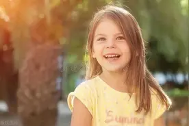 女孩子取名用歆好吗，适于女孩子的寓意内涵、搭配策略与文化意蕴图片