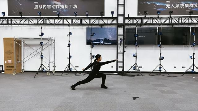FZMotion助力G1“驰稳”战队出征2025世界人形机器人运动会