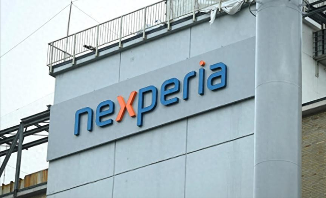 中美谈完不到24小时，中企对荷兰打响反击，开出一个供货硬条件