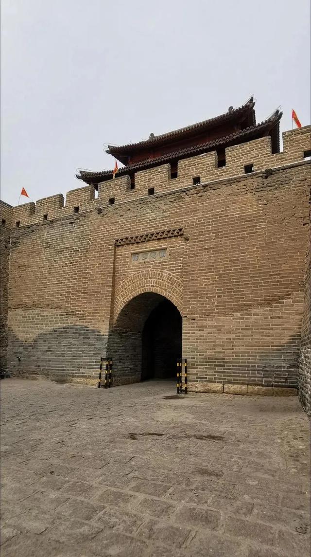 张家口鸡鸣山一日漫游攻略:登千年古刹,走明代驿道,赏塞北风光