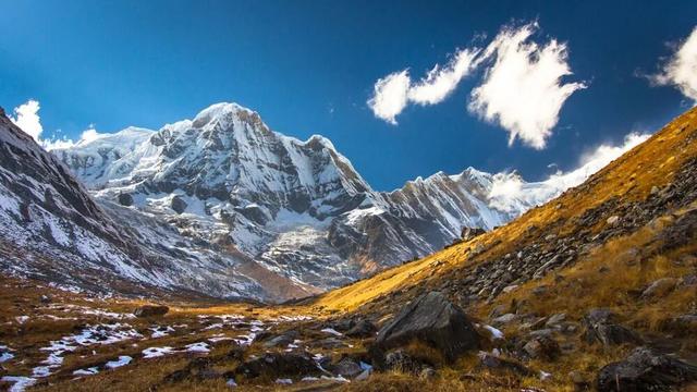 跨年去这个小国徒步，居然比国内还便宜？