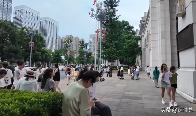 来贵州找优越感，越南人破防了：中国最穷的省为什么比河内还好？