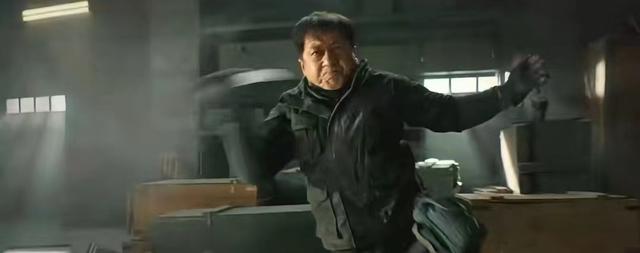 被迫去世？这次，官媒发文曝光成龙的真实现状，韩红的话有人信了