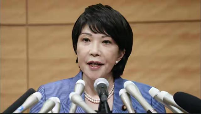 就在刚刚，高市早苗做出回应了：在台海问题立场上没有改变