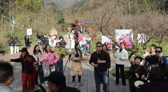山水入画 歌舞传情 武陵源新媒体达人邂逅张家界十里画廊
