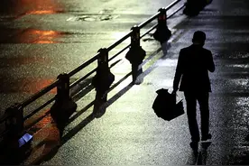 对中年人好一点图片