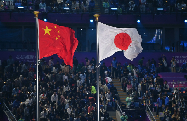 以为东大要降温了？中国砍向岩崎茂的那一刀，藏着对日战略大棋局