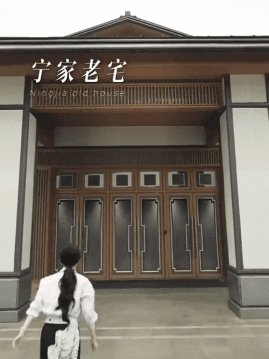 周末打卡！用短剧的方式打开新区→