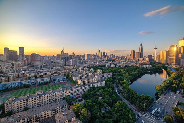 继大连之后，辽宁省又一“黑马城市”要起飞，比鞍山更有底蕴