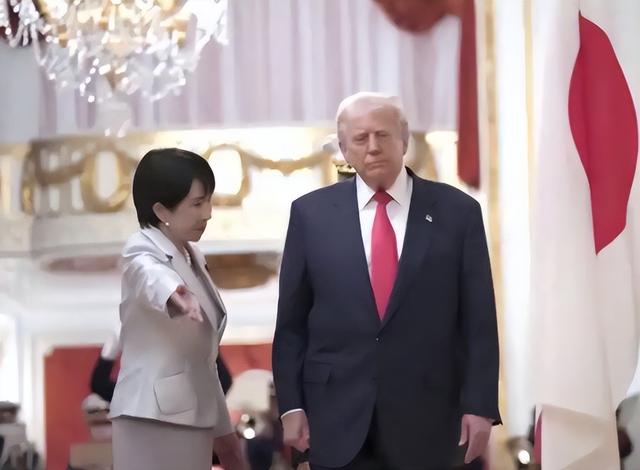 中美通完电话后，高市早苗收到一个紧急命令，特朗普要亲自跟她谈