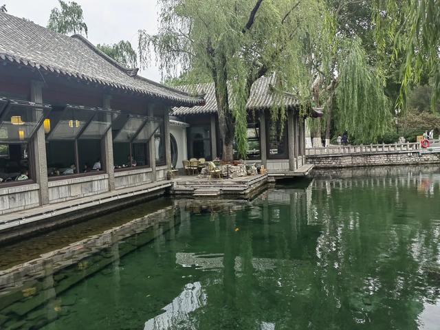速游济南趵突泉后记