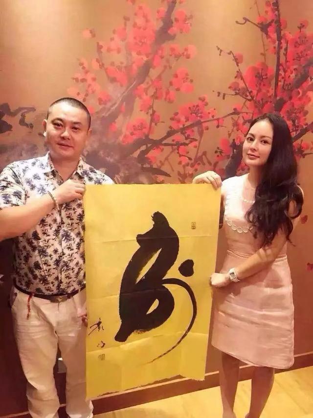玉女峰上的猴寿印记：一座山的百年祈愿