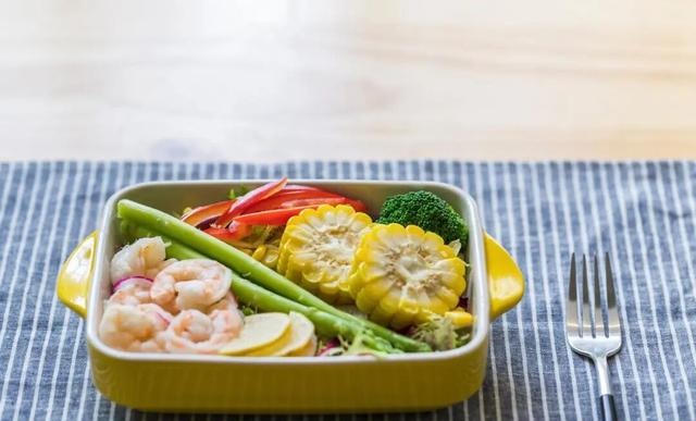 入冬后，逼自己瘦下来的6个法子；3坚持，3戒断，体重轻松掉！