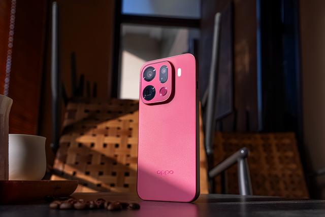 狂销 15 万台！OPPO 牵手蚂蚁 AI，用 Find X9 Pro 重新定义万元相机