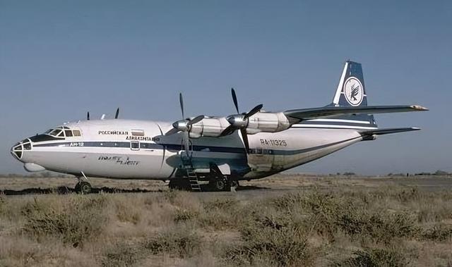 苏联造过的一款飞机，俄罗斯却造不了了！全球只能买中国的仿制品