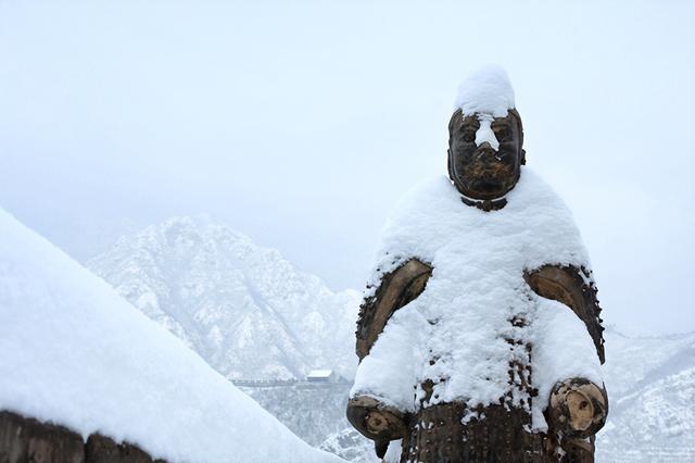 明十三陵：王朝长眠之地，时空穿越全攻略