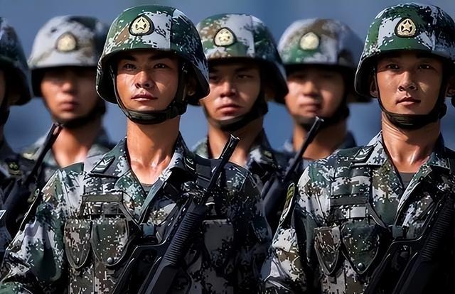 美军能打赢解放军吗？俄媒：两军差距巨大，除兵员其他全是劣势！