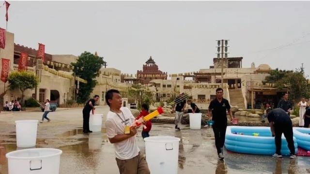 “丝路水韵”泼水狂欢 快来新疆和田约特干故城体验夏日清凉