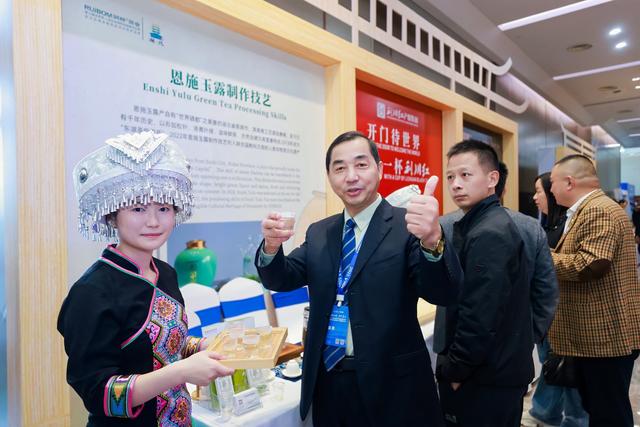 第二十五届华创会 知音湖北 大美长江 文旅专场推介会在汉成功举办！