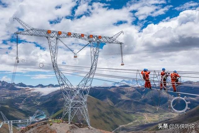 日媒报道：美国用先进芯片遏制中国，中国用成熟芯片掀起全球地震