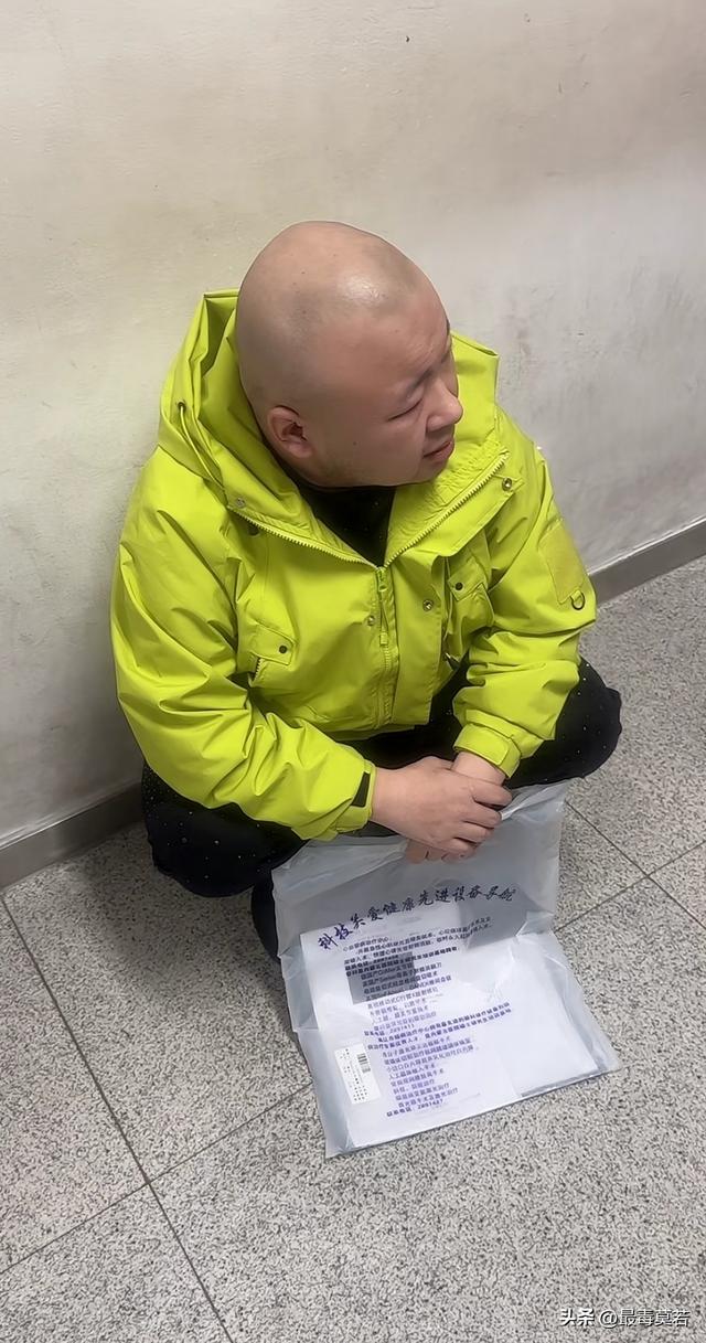 肠子都悔青了，“辛巴义子”老狗赔了夫人又折兵
