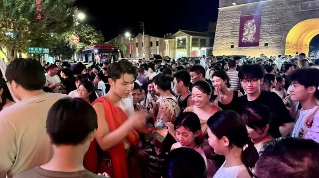 淇县文旅集团｜古灵山沉浸大秀《灵山封神》朝歌老街实景狂欢夜