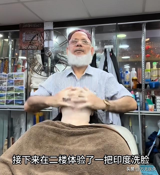 大陆女子游香港，买桃说了不到五句话，被老板骂事多，因讲普通话