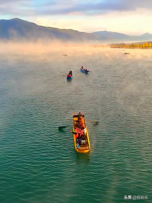 在这片湖的夕阳里，我摸到了生活最熨帖的温度