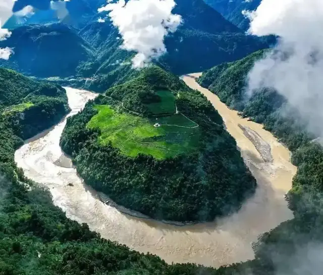 雅江水电站从提出到落实，历经几十年，中国为什么非要建它？
