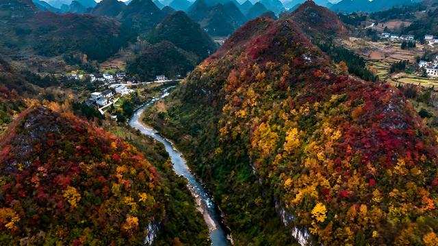 风裁云锦缀林丘，黔韵流香漫绮楼 —— 贵阳清秋揽胜记