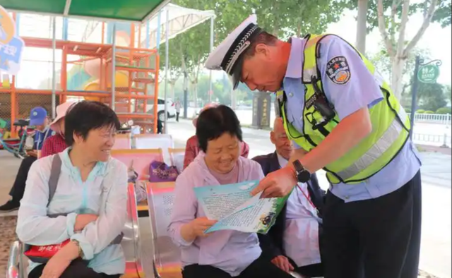 全国“交警”变“交管”，一字之差，将彻底改变你的出行方式！