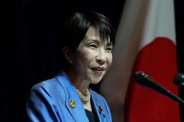 高市对华叫嚣后，中方发斩首警告、特朗普紧急切割	、普京仗义执言